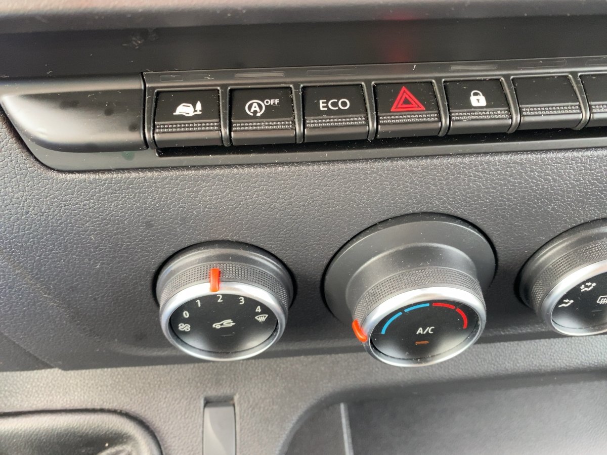 Renault Master Plattformfahrgestell L3H1 Kofferumbau