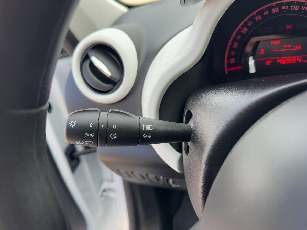 Renault Twingo 1.0 SCe 70 Life LED*KLIMA*USB*EURO6