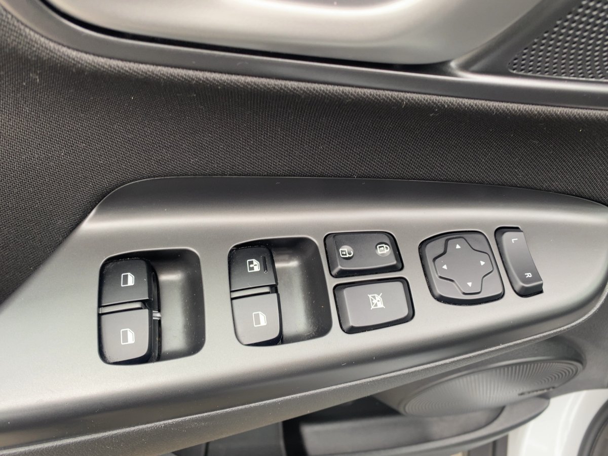 Hyundai Kona 1.0 T-GDI (OS) Trend CAM*LED*NAVI*SHZ*PDC