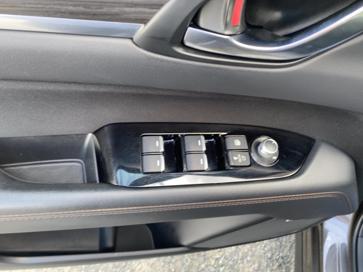 Mazda CX-5 2.5 SKYACTIV-G 194 Sports-Line CAM*LED*NAVI