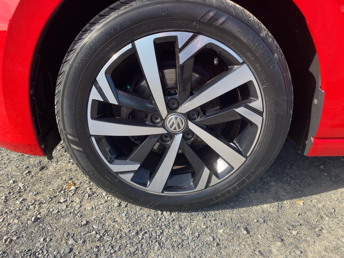 VW Polo VI 1.0 TSI Highline LED*SHZ*PDC*LM*PDC*SHZ
