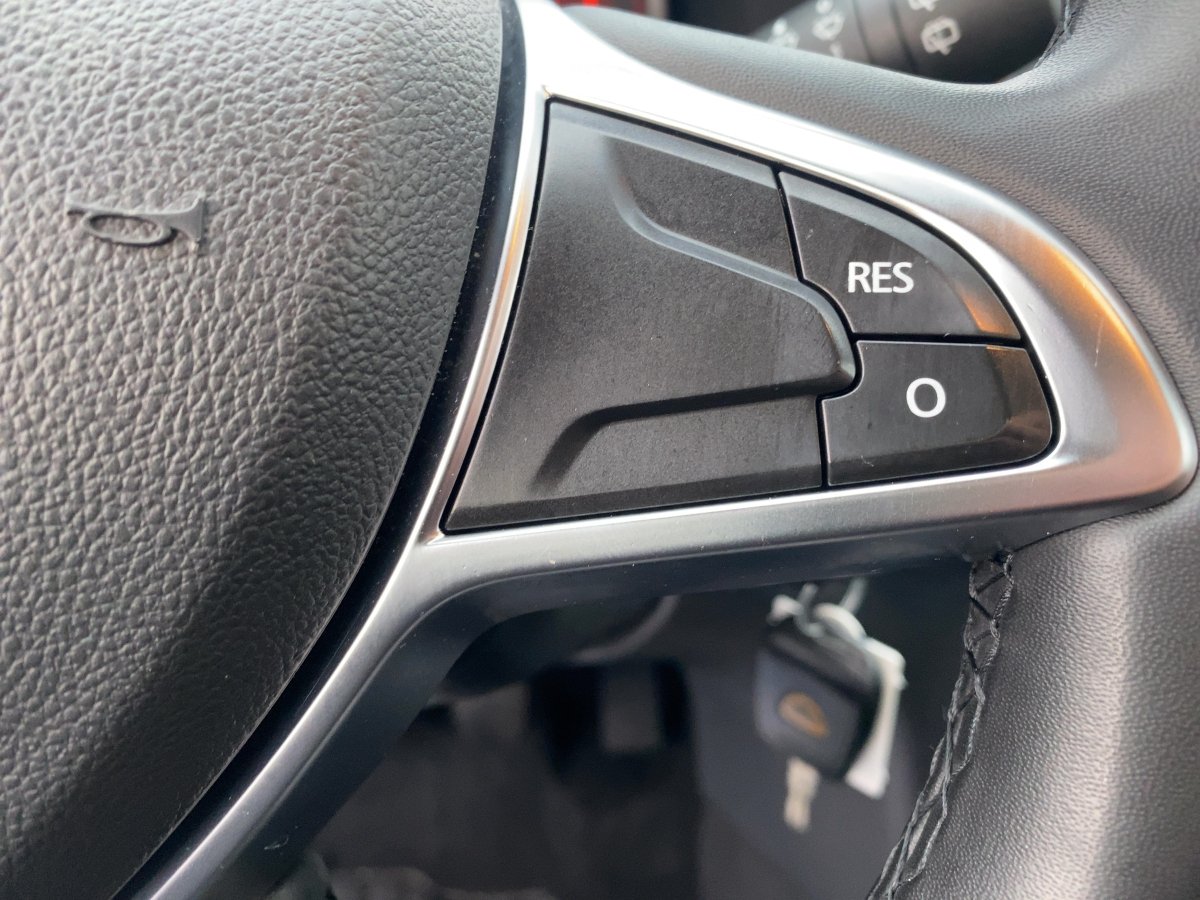 Dacia Sandero II 1.0 TCe 100 Stepway Prestige CAM*LED