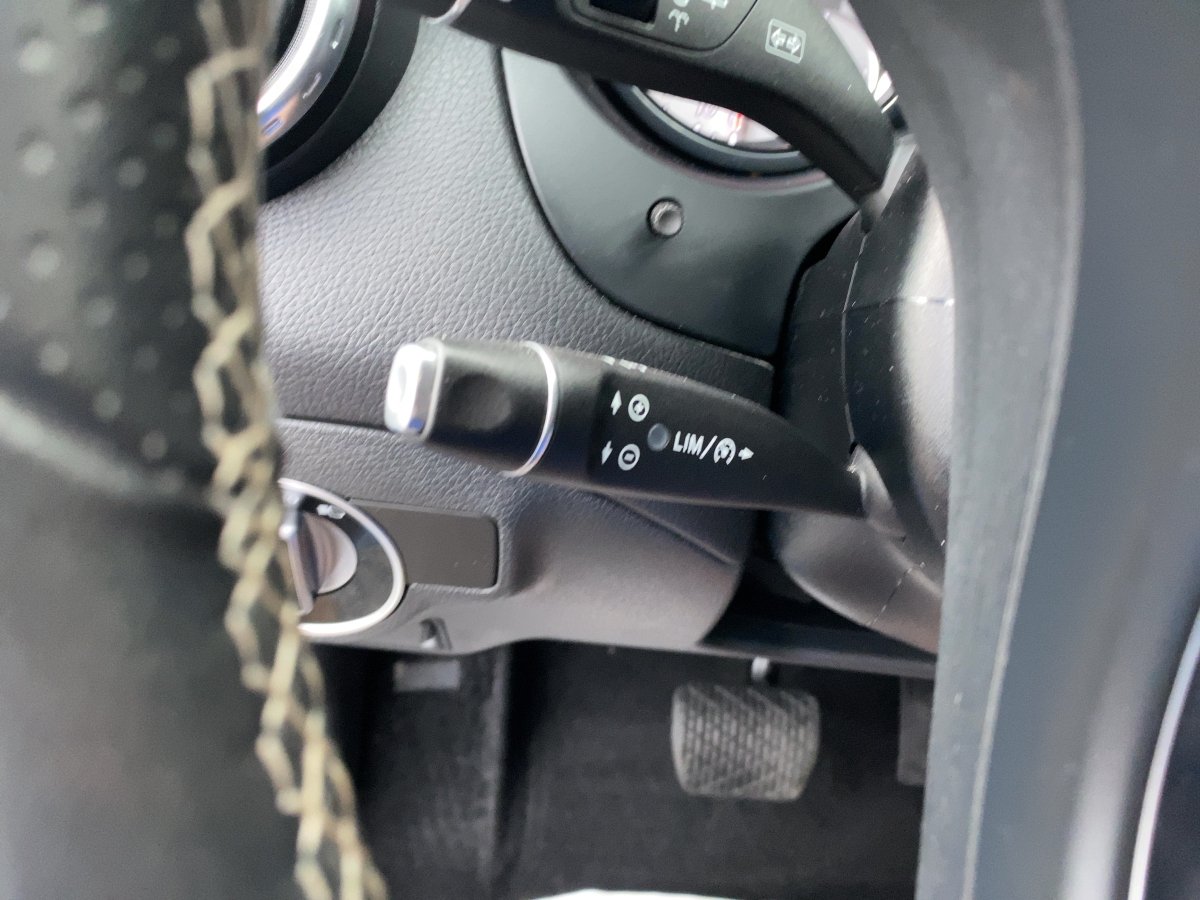 Mercedes-Benz GLA 220 d Urban AHK*CAM*LED*NAVI*SHZ*TWA*AHK*AUT