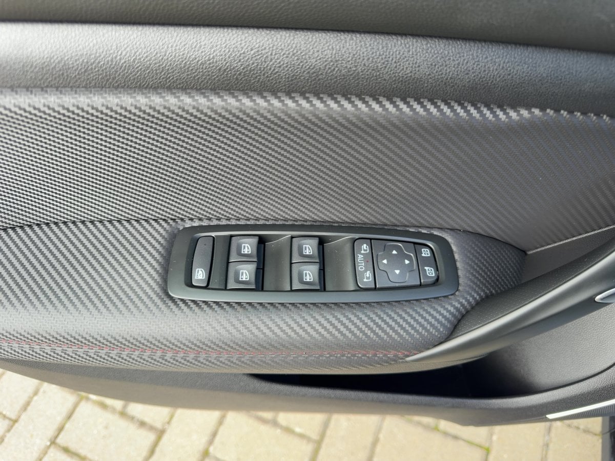 Renault Megane IV 1.8 TCe 300 GPF R.S. CAM*LED*NAVI*SHZ*