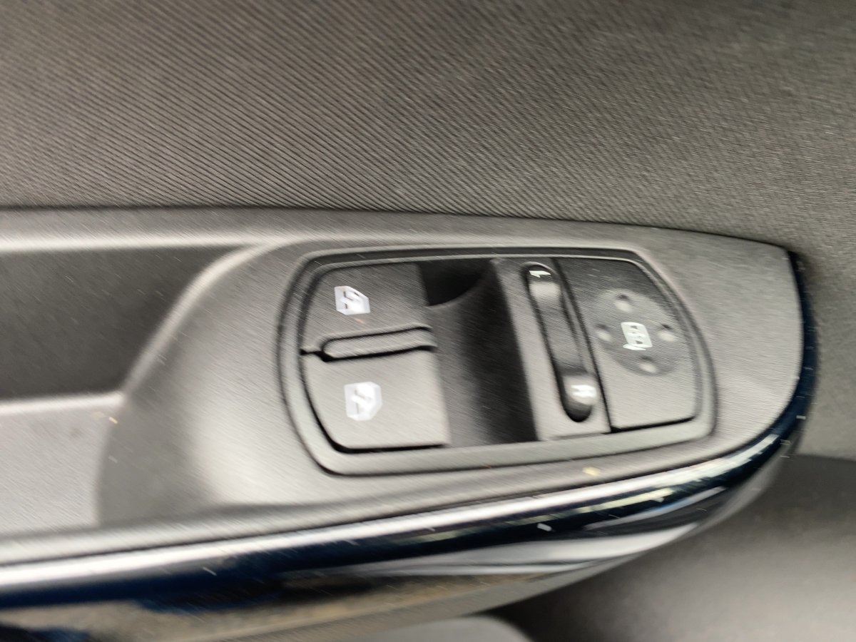 Opel Corsa E 1.4 ecoFlex ON LED*SHZ*LM*PDC*SHZ