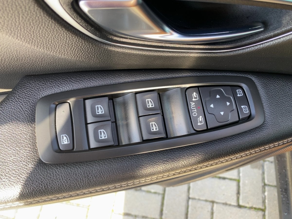 Renault Scenic IV 1.7 BLUE dCi 120 Limited CAM*LED*NAVI