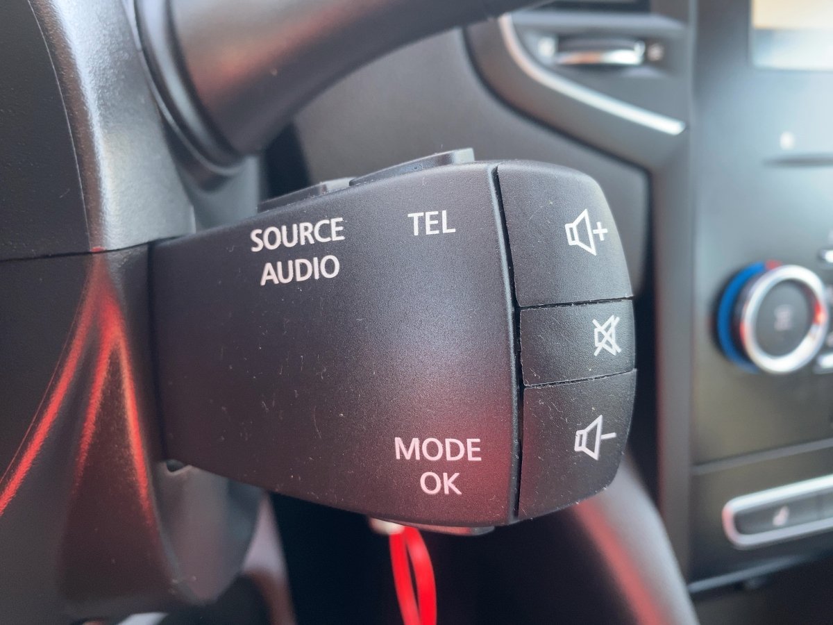 Renault Megane IV Grandtour 1.2 TCe 100 Energy Play LED