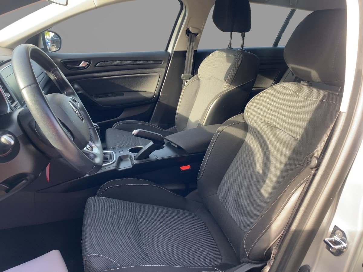 Renault Megane IV Grandtour 1.2 TCe 100 Energy Play LED