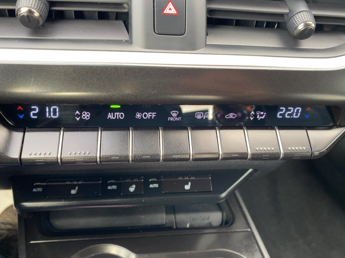 Lexus UX 250 h 250h Launch Edition CAM*LED*NAVI*SHZ*LM