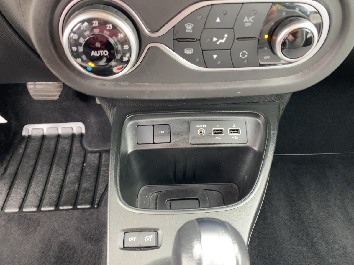 Renault Twingo  Zen Electric Apple CarPlay*Klimaaut