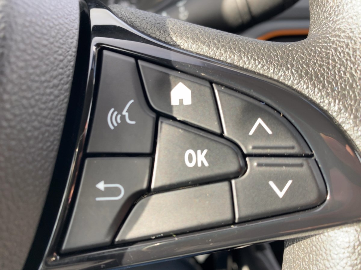 Dacia Sandero III 1.0 TCe 100 LPG ECO-G Stepway AHK