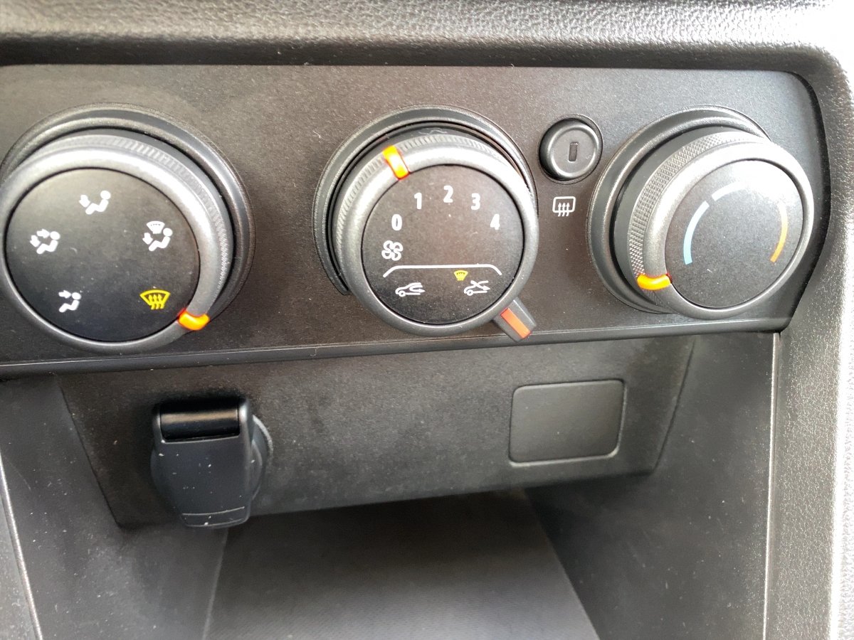Dacia Sandero III 1.0 TCe 100 LPG ECO-G Stepway AHK