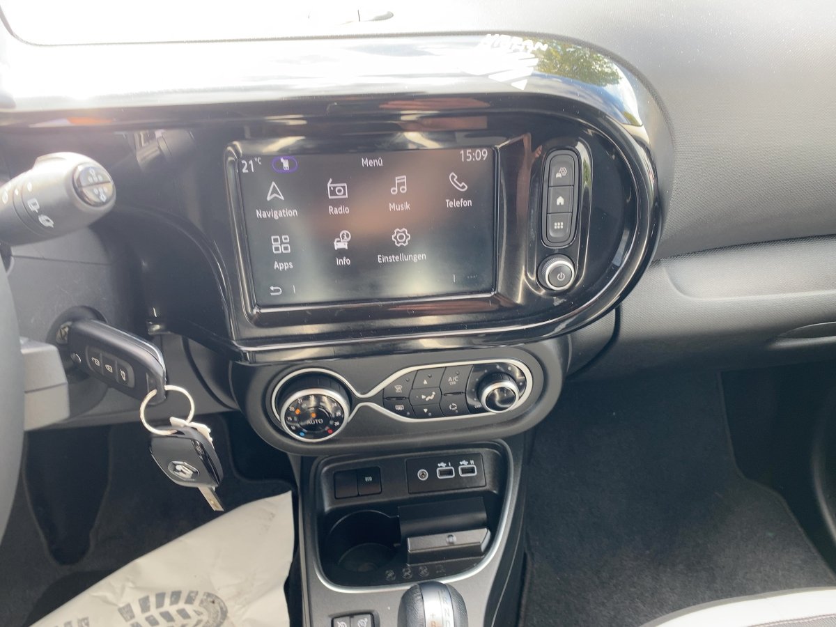 Renault Twingo  Techno Electric CAM*NAVI*SHZ*LM*PDC