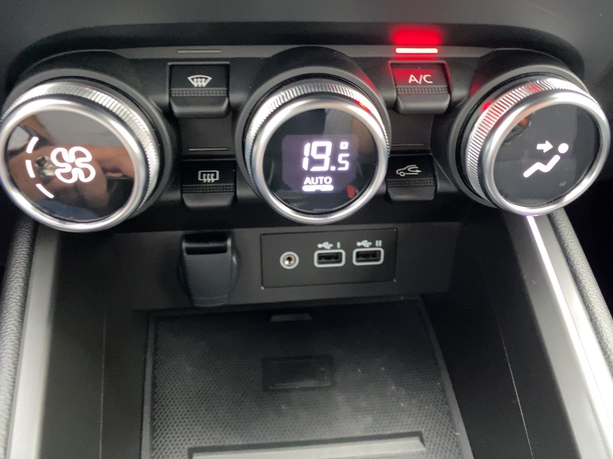 Renault Clio V 1.0 TCe 90 Techno CAM*LED*PDC*Navi*SHZ