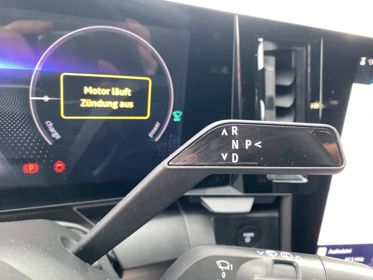 Renault Megane E-Tech Electric EV60 220HP Iconic Leder