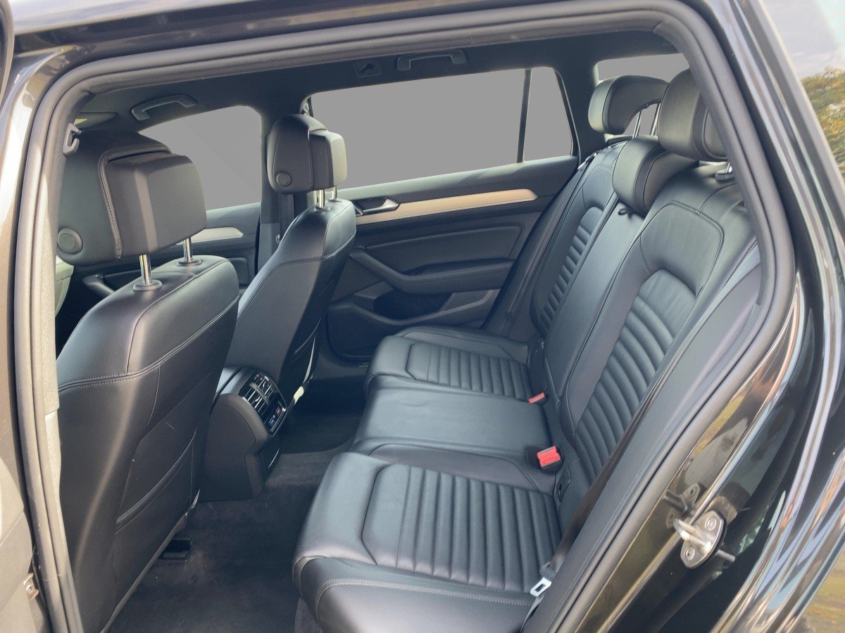 VW Passat Variant 2.0 TDI 4Motion BMT Alltrack / LED
