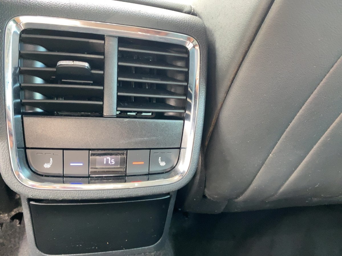 Skoda Octavia Combi 2.0 TDI First Edition LED*NAVI*SHZ