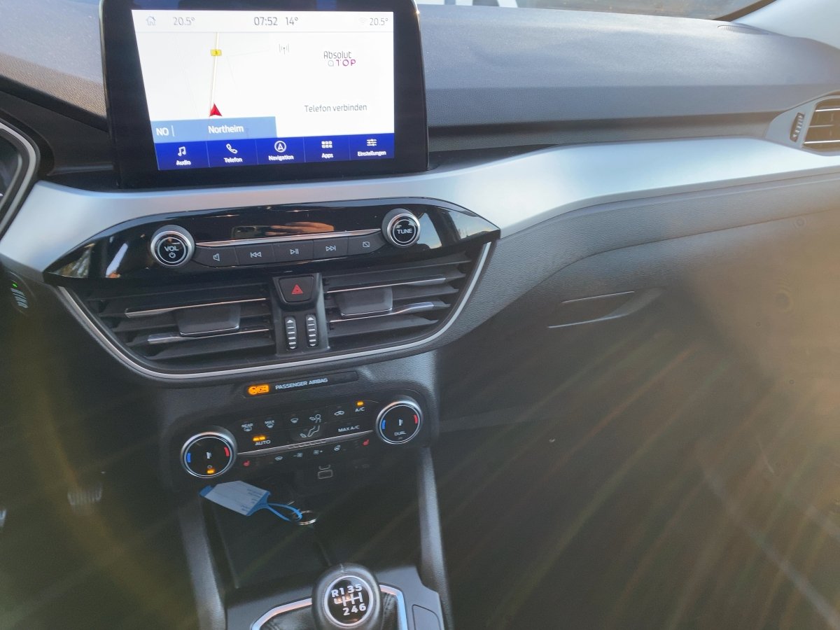 Ford Kuga 1.5 EcoBoost Cool & Connect AHK*LED*NAVI*SHZ