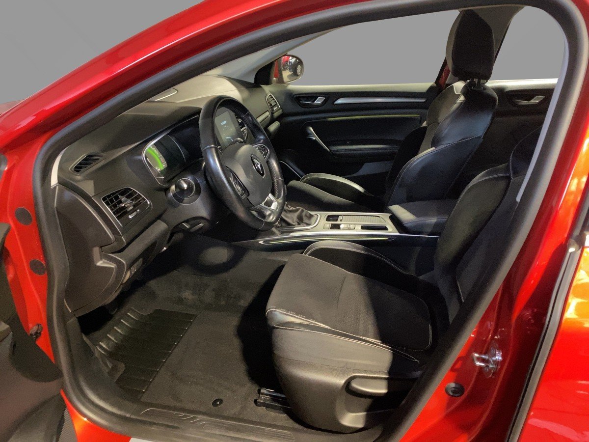 Renault Megane IV Grandtour 1.2 TCe 130 Energy Intens LM