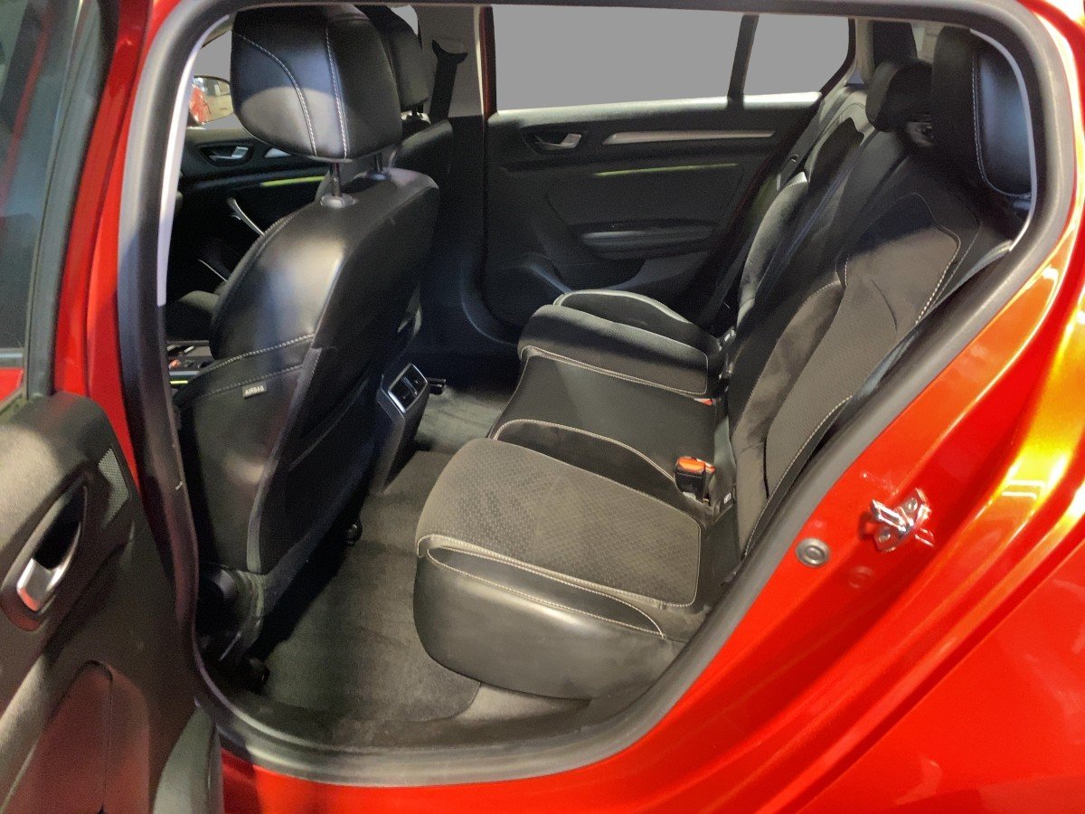 Renault Megane IV Grandtour 1.2 TCe 130 Energy Intens LM