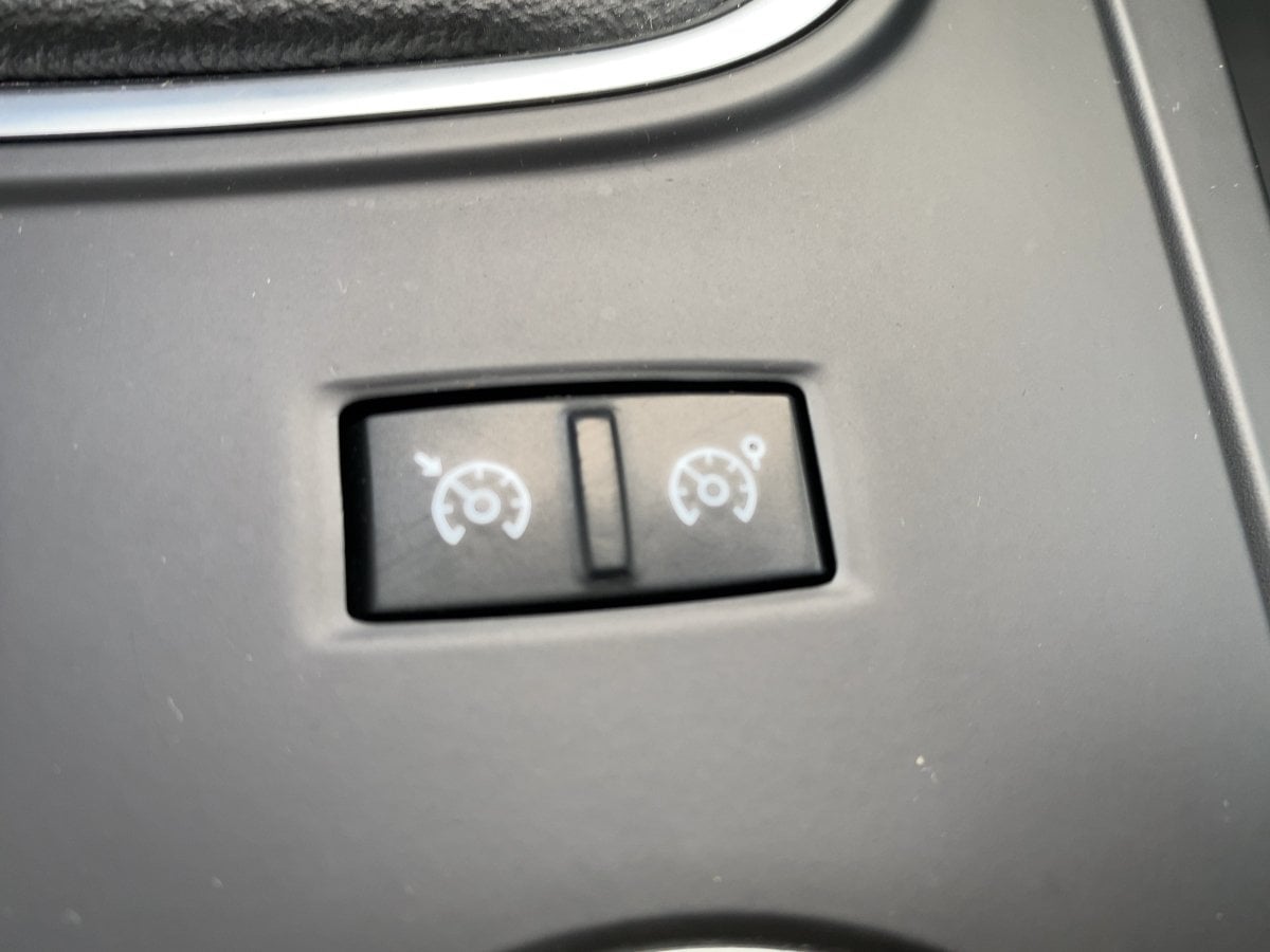 Renault Megane IV 1.2 TCe 100 Energy Play LED*LED