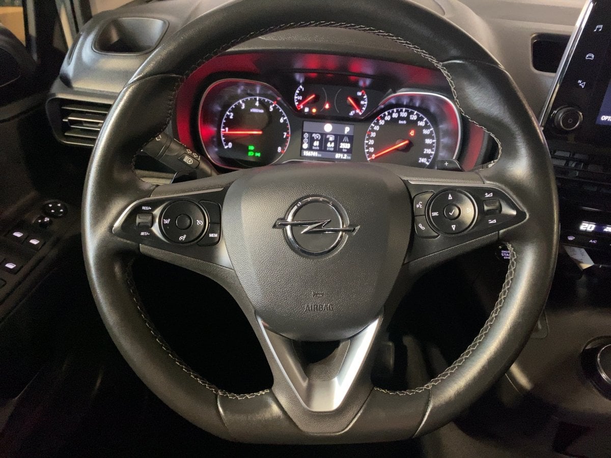 Opel Combo Life E 1.5 D Innovation CAM*LED*NAVI*SHZ