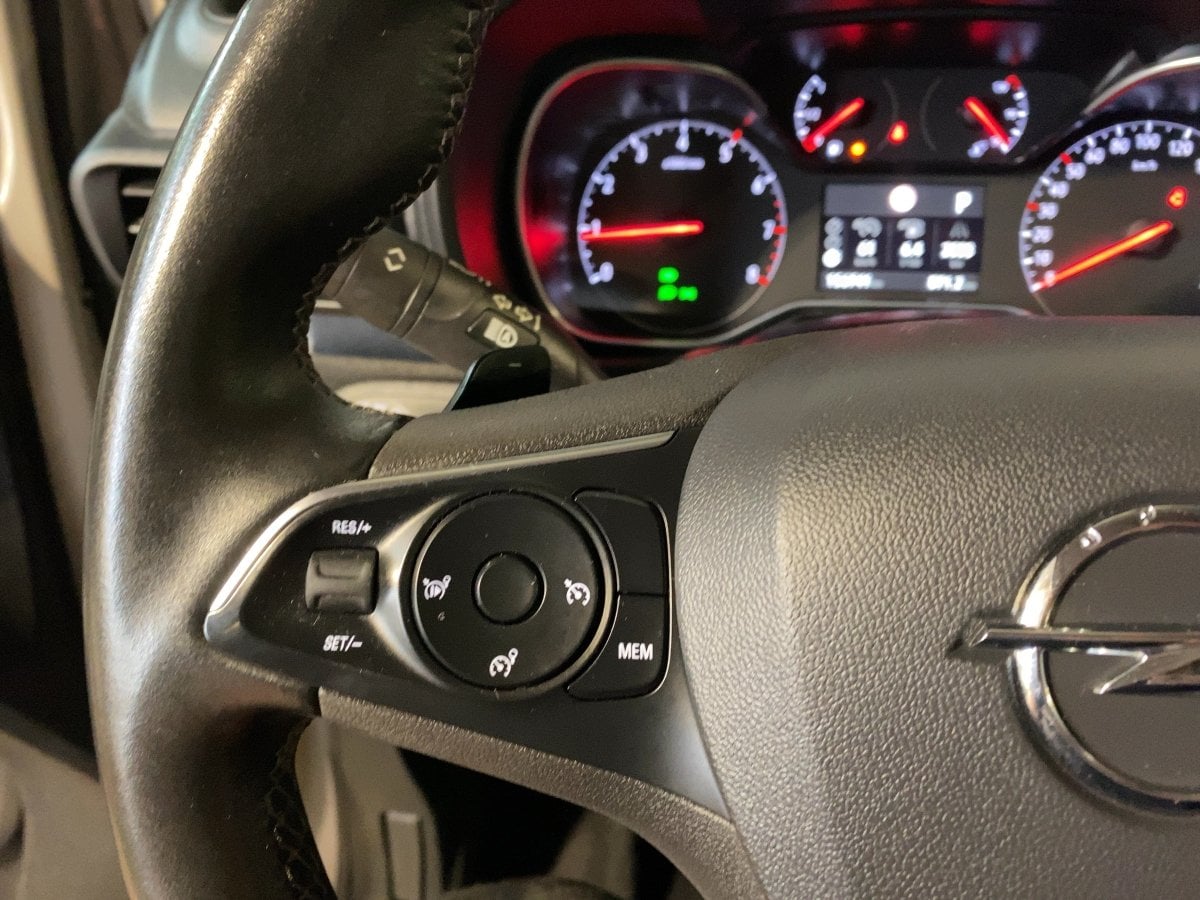 Opel Combo Life E 1.5 D Innovation CAM*LED*NAVI*SHZ