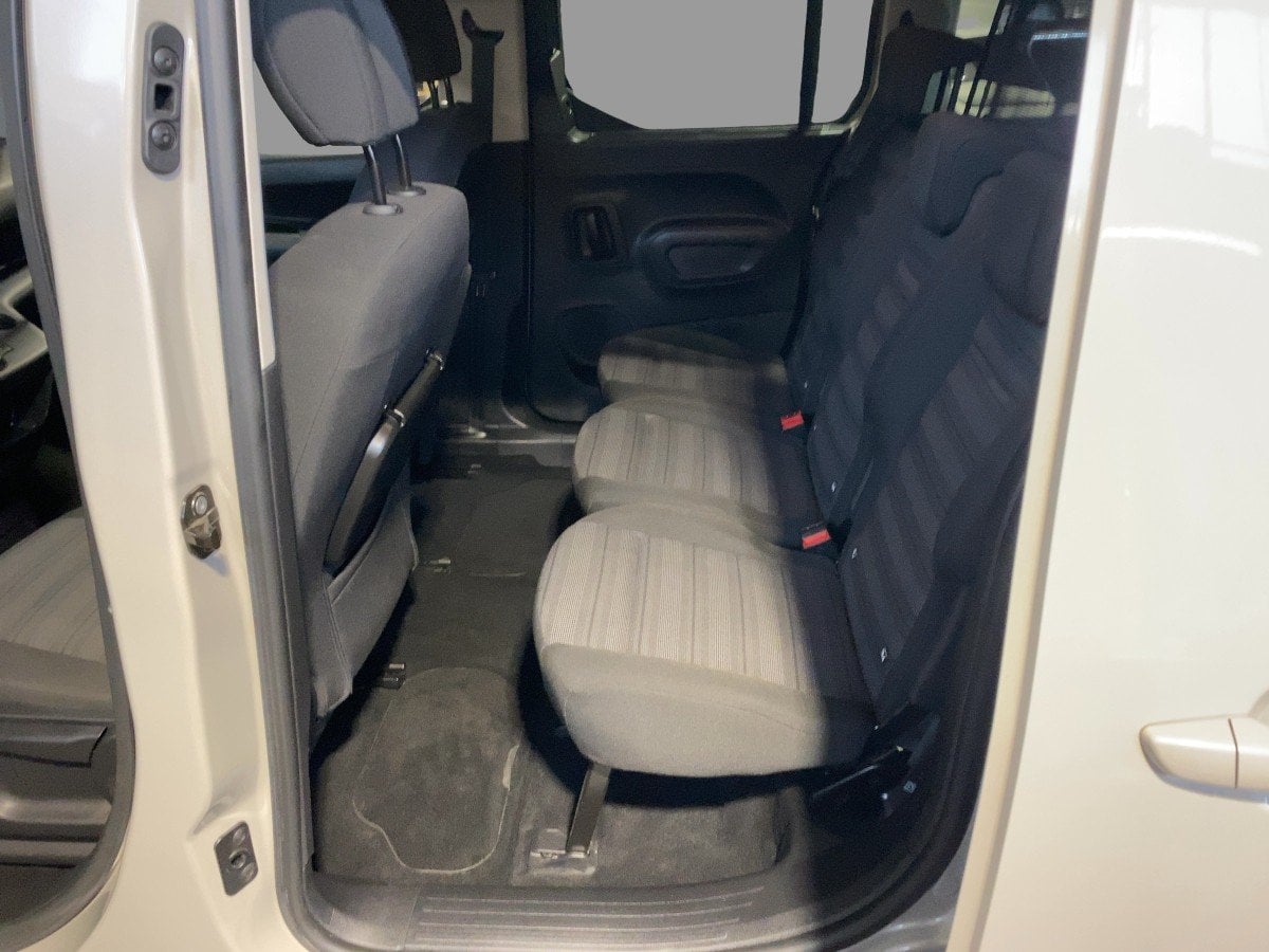 Opel Combo Life E 1.5 D Innovation CAM*LED*NAVI*SHZ