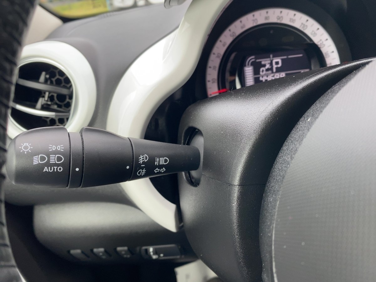 Renault Twingo  Intens Electric CAM*LED*PDC*AUT*Facelift