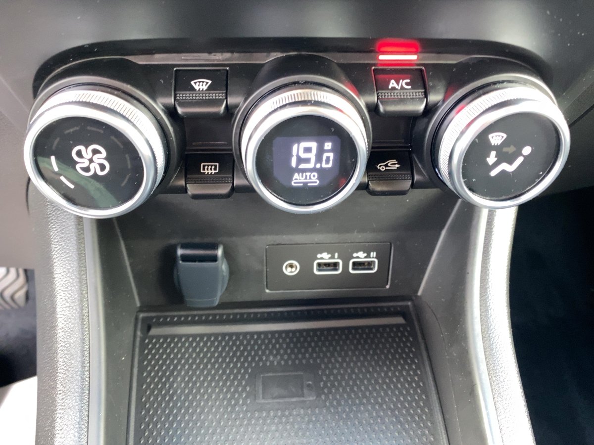 Renault Captur II 1.0 TCe 90 Techno CAM*LED*SHZ*PDC*LED