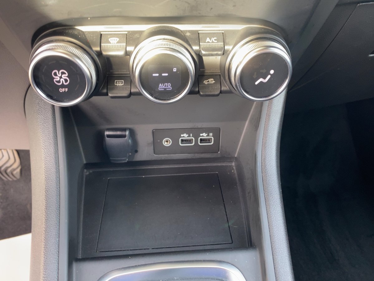 Renault Captur II 1.0 TCe 90 Equilibre LED*SHZ*Navi