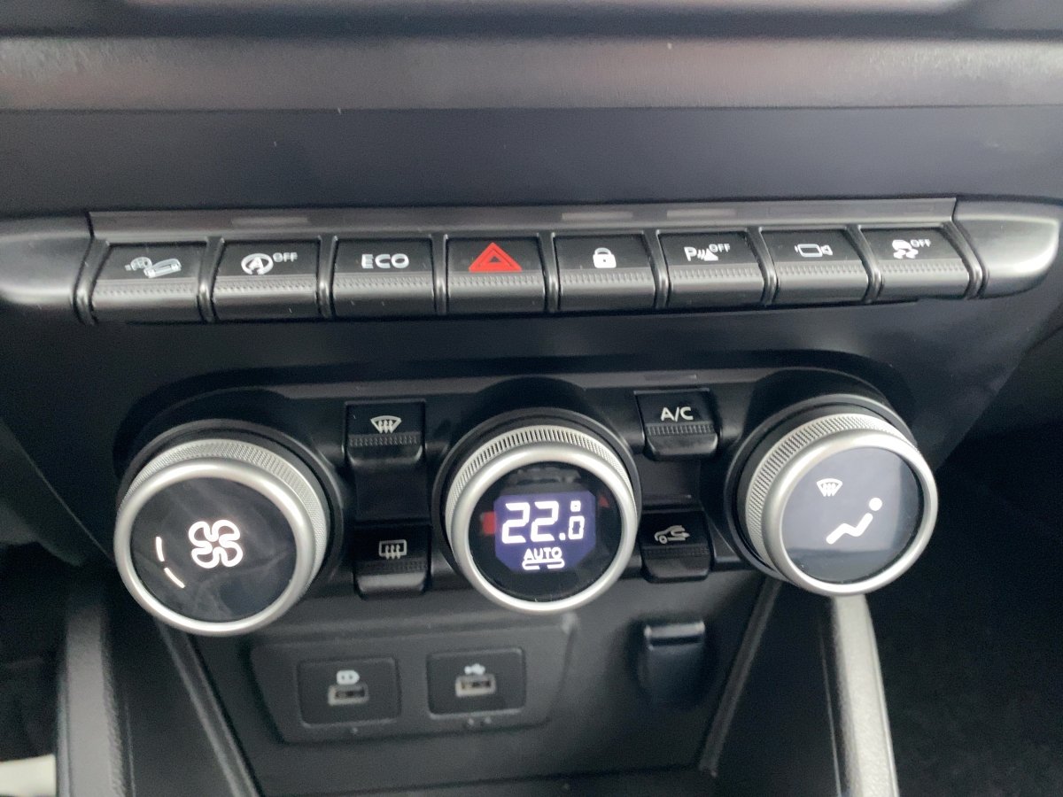 Dacia Duster II 1.3 TCe 150 GPF Extreme CAM*LED*NAVI