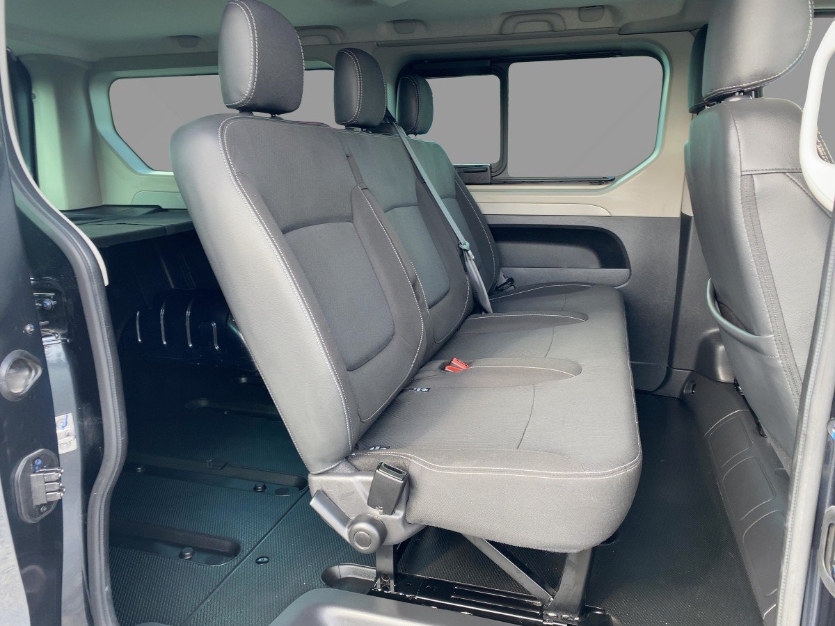 Renault Trafic Combi 2.0 BLUE dCi 150 L2H1 (8/r) 3.0t (8/9 Sitzer) Life