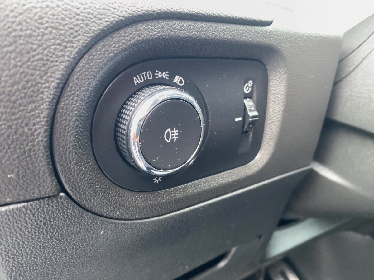 Opel Grandland 1.2 Turbo Dynamic LED*NAVI*SHZ*TWA*LED