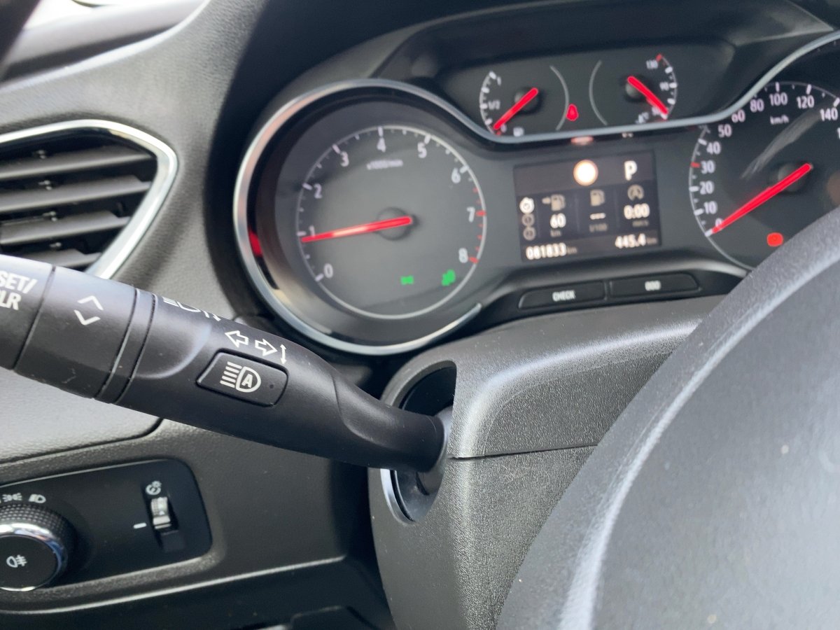 Opel Grandland 1.2 Turbo Dynamic LED*NAVI*SHZ*TWA*LED