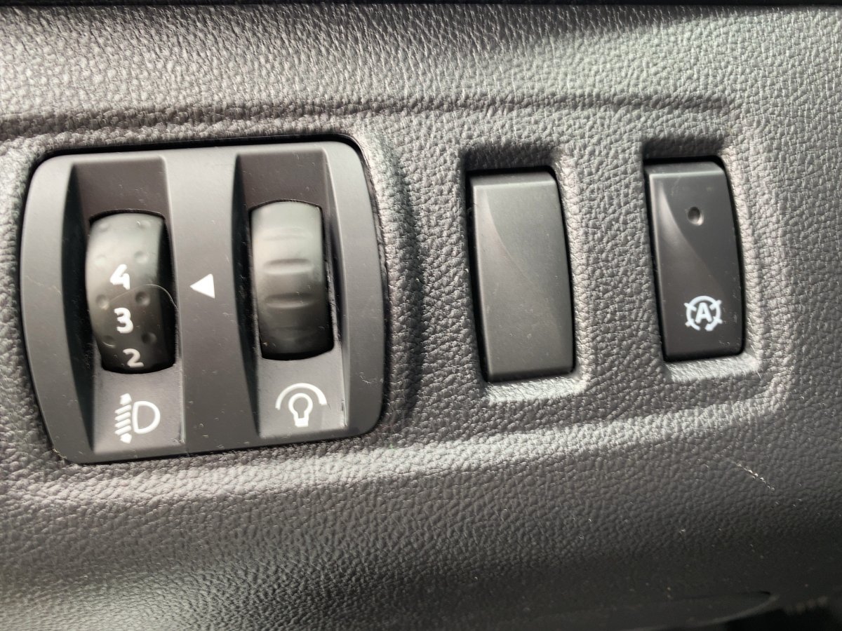Renault Clio IV 0.9 TCe 75 Life LED*Facelift*SoundSys