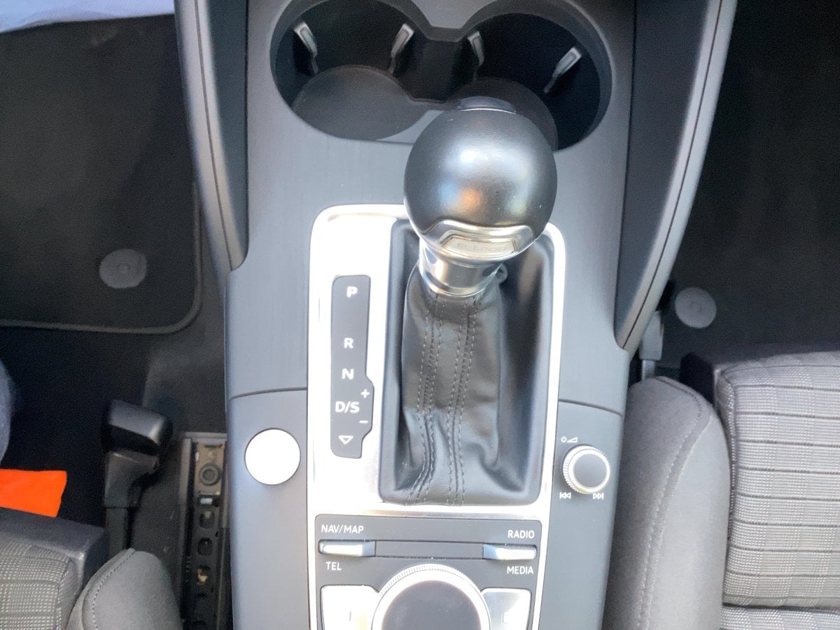 Audi A3 back 1.4 TFSI e-tron sport LED*NAVI*SHZ*PDC