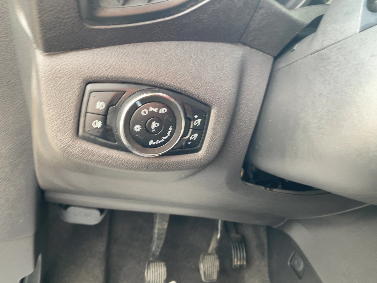 Ford Tourneo Connect 1.0 EcoBoost Trend CAM*SHZ*Kam.