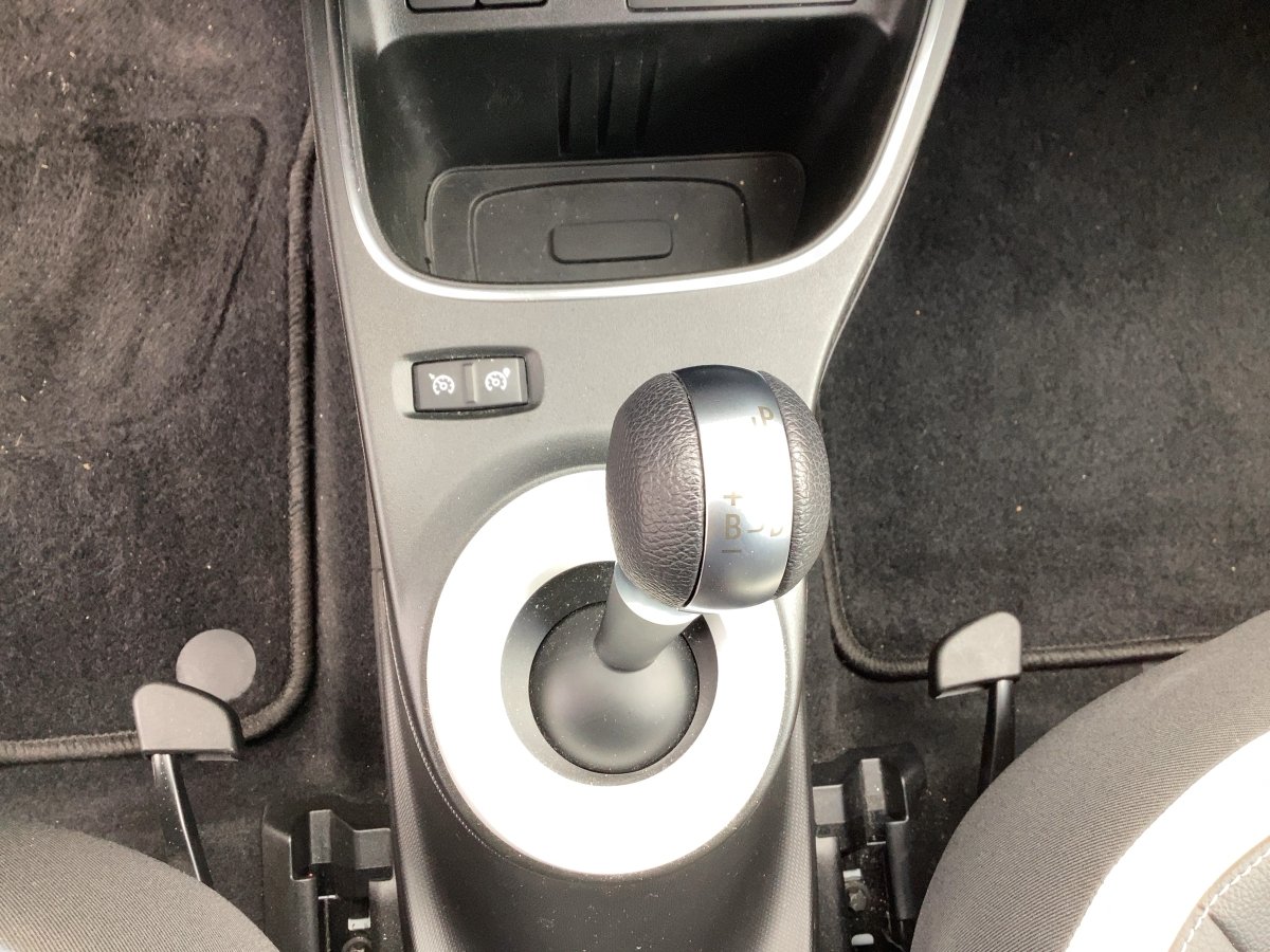 Renault Twingo  Techno Electric CAM*LED*NAVI*KONTRAST*LM
