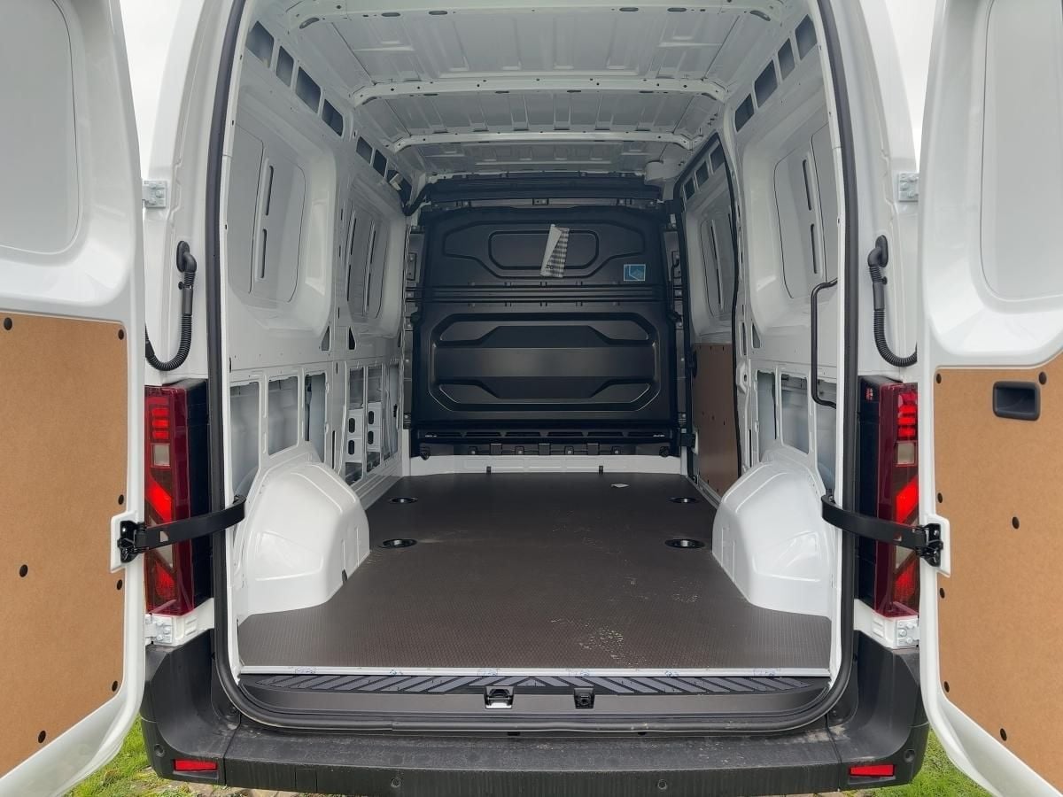Renault Master IV Kasten L2H2 BLUE dCi 150 3,5t *AHK*LED*