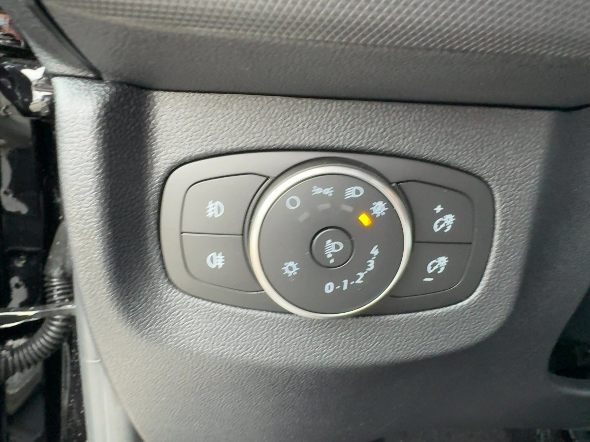 Ford Tourneo Courier 1.0 EcoBoost Trend CAM*SHZ*SYNC