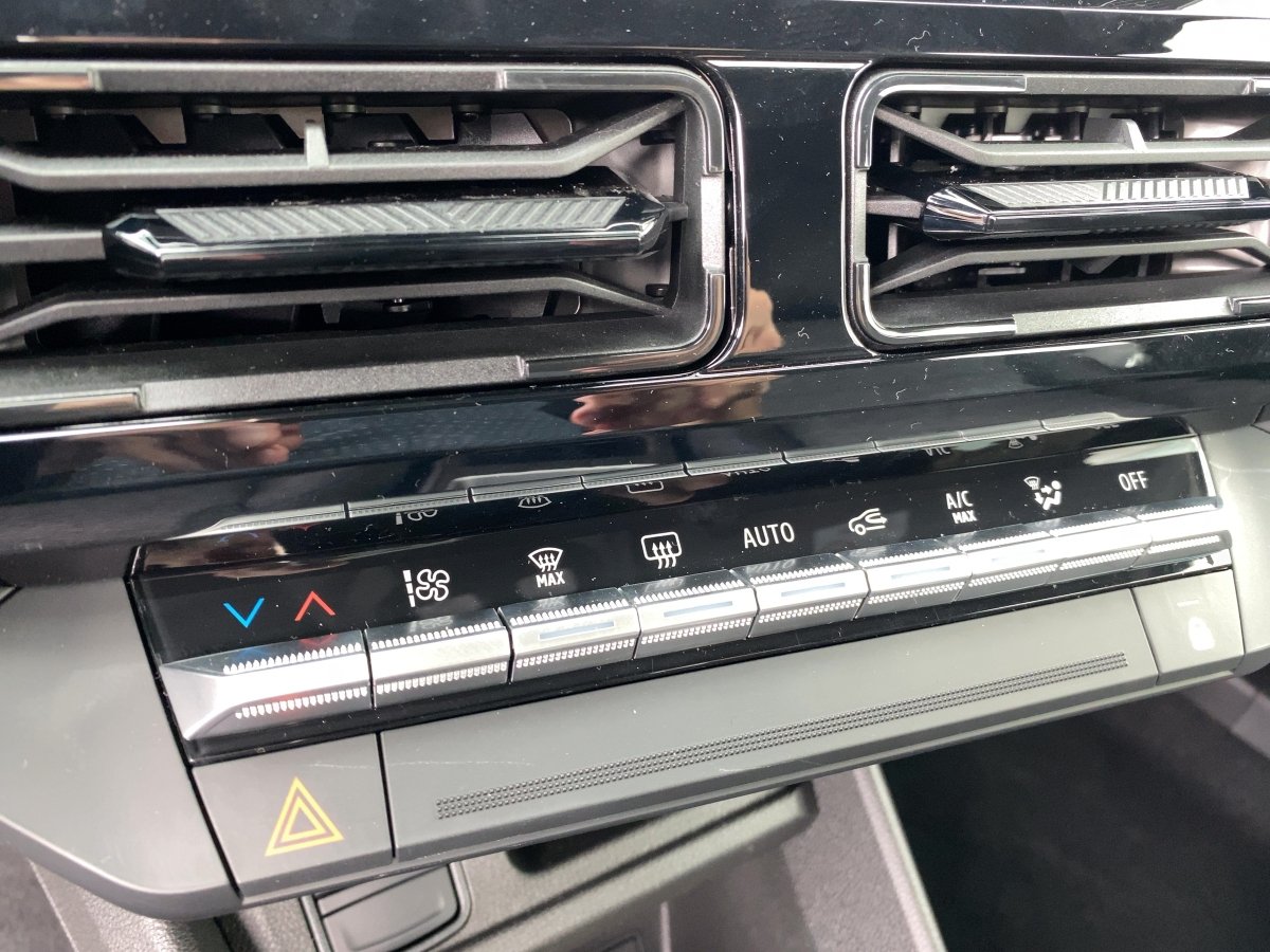 Renault 4 E-Tech Electric 120 U rban Range Evolution CAM