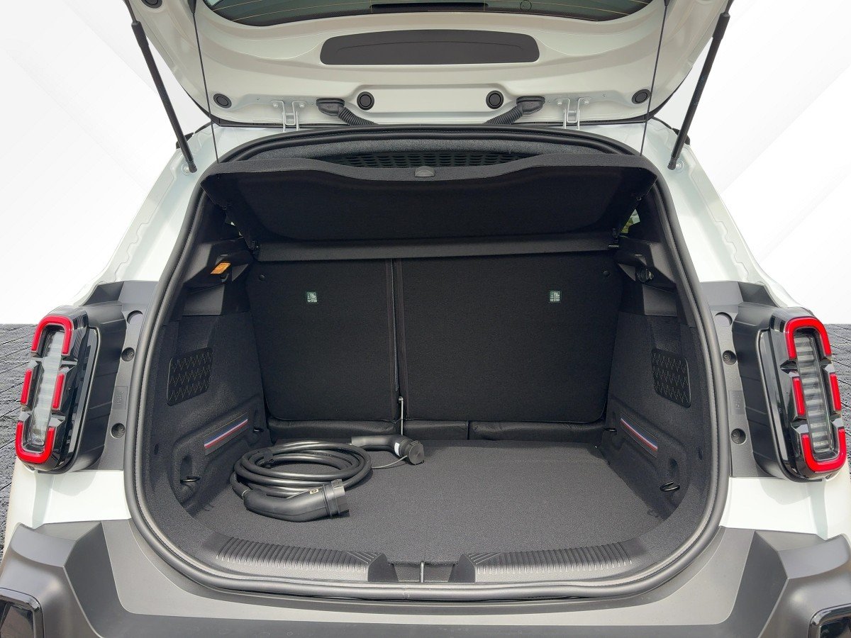 Renault 4 E-Tech Electric 150 C omfort Range Techno CAM
