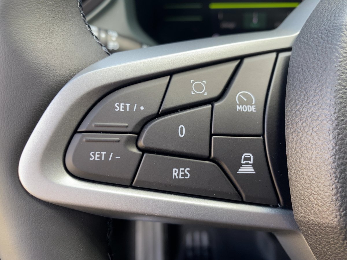 Dacia Duster III 1.8 E-TECH Full 155 E xtreme CAM*LED