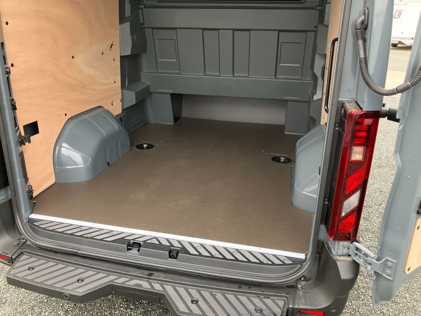Renault Master Doppelkabine 150 L2H2 3.5t KAM*LED*PDC