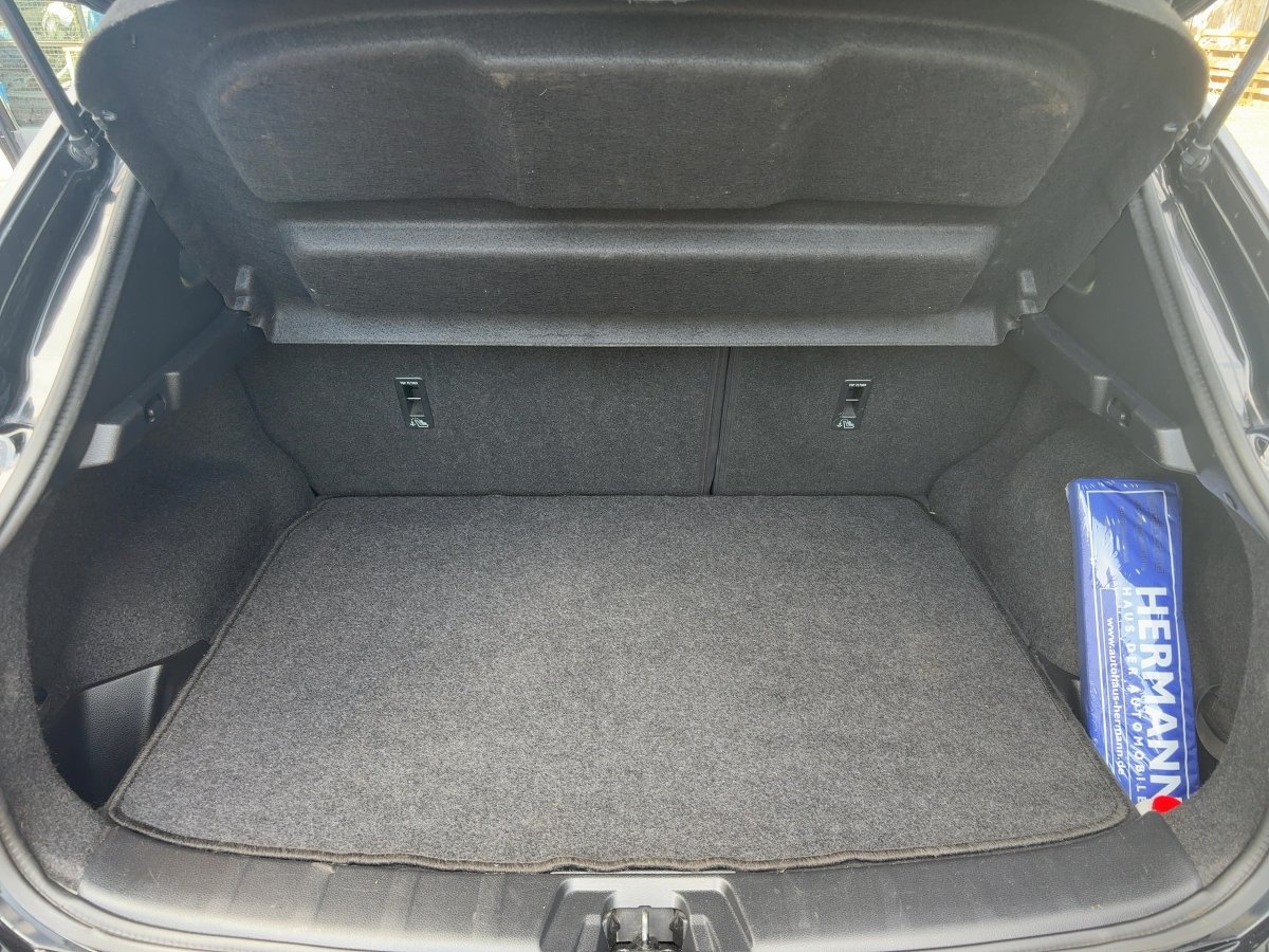 Nissan Qashqai 1.6 dCi Tekna CAM*LED*NAVI*SHZ*PDC*LED
