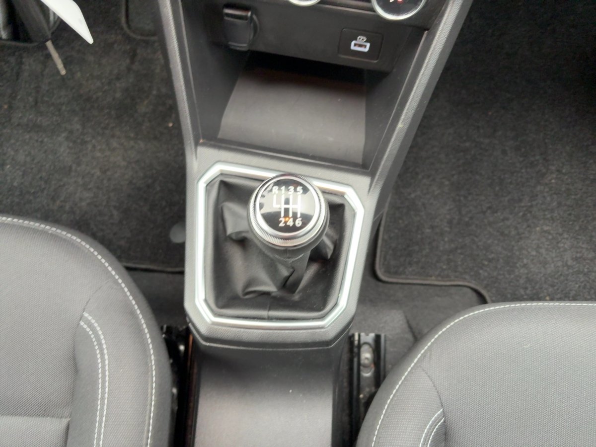 Dacia Jogger TCe 100 ECO-G Comfort *AHK*CarPlay*Navi*