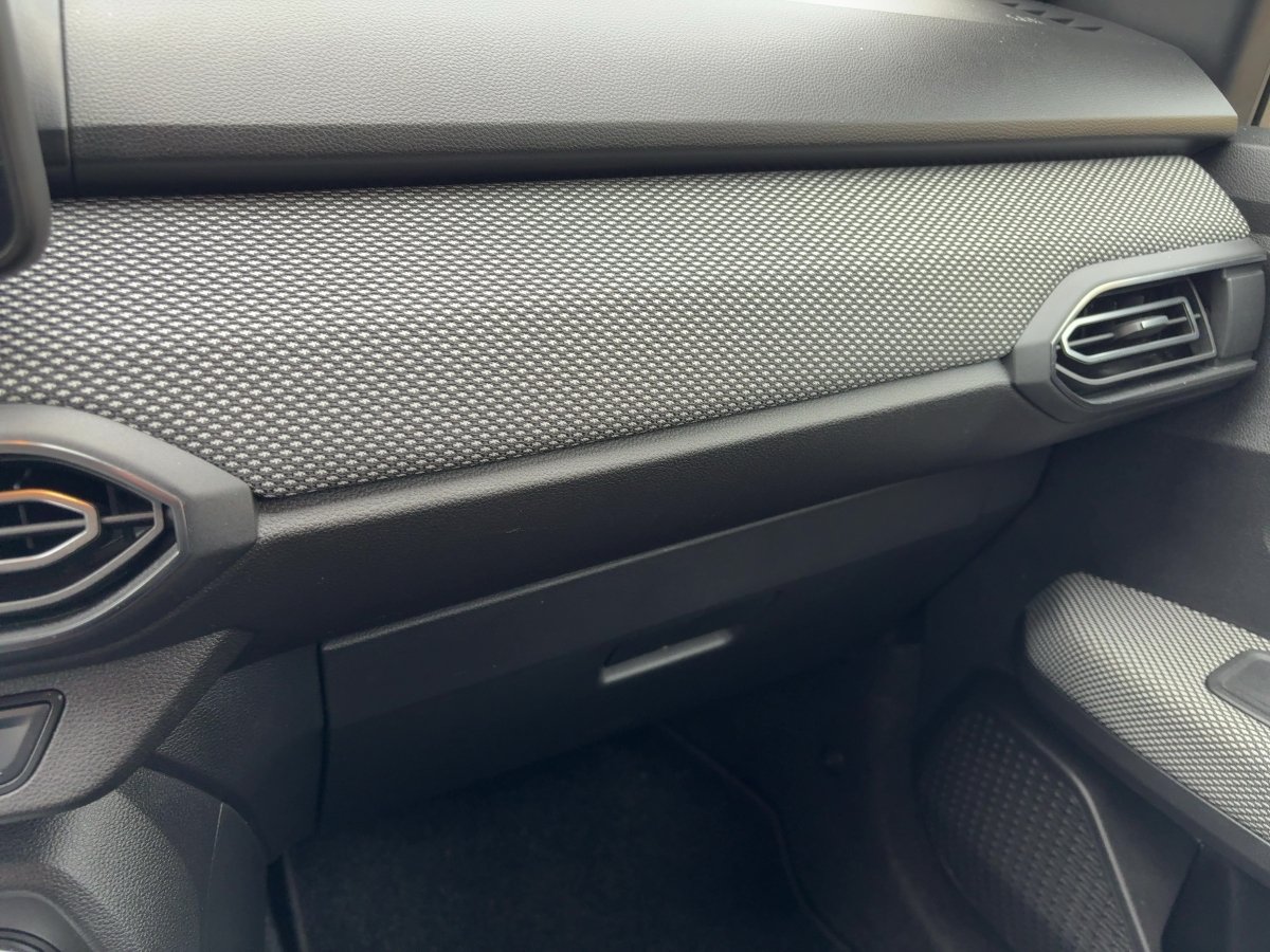 Dacia Jogger TCe 100 ECO-G Comfort *AHK*CarPlay*Navi*