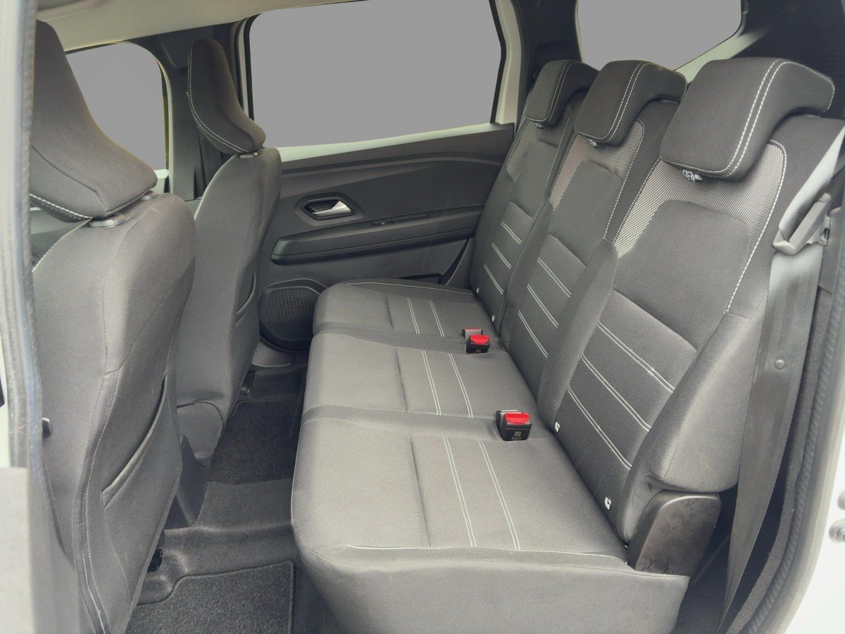 Dacia Jogger TCe 100 ECO-G Comfort *AHK*CarPlay*Navi*