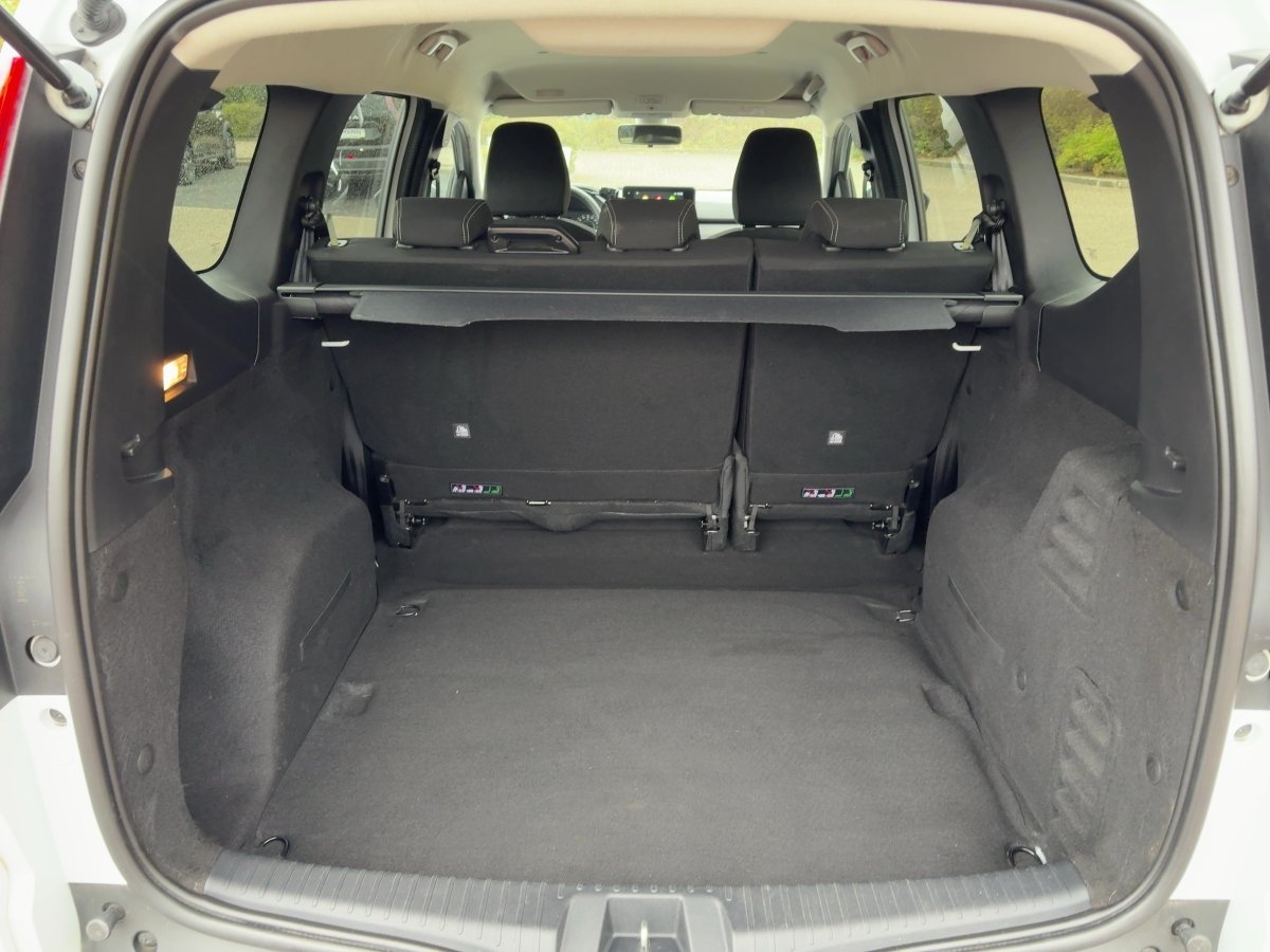 Dacia Jogger TCe 100 ECO-G Comfort *AHK*CarPlay*Navi*